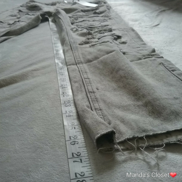 NWT Refuge Denim Distressed Jeans - Picture 12 of 16